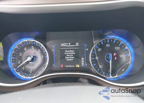 2020 Chrysler Voyager Lxi z USA, uszkodzony, nr VIN 2C4RC1DG2LR265010